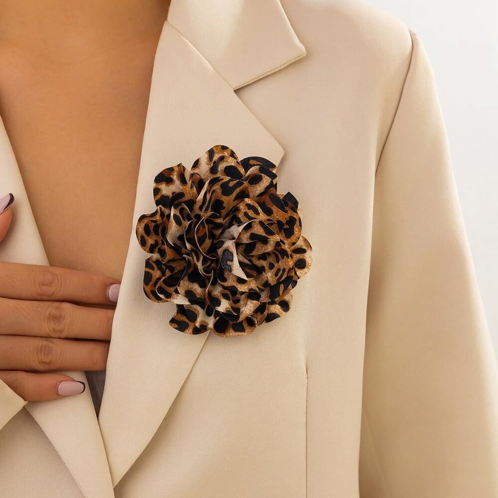 Chic Leopard Print Floral Hair Clip - Elegant Brooch for Dress and Suits - Picture 6 of 7